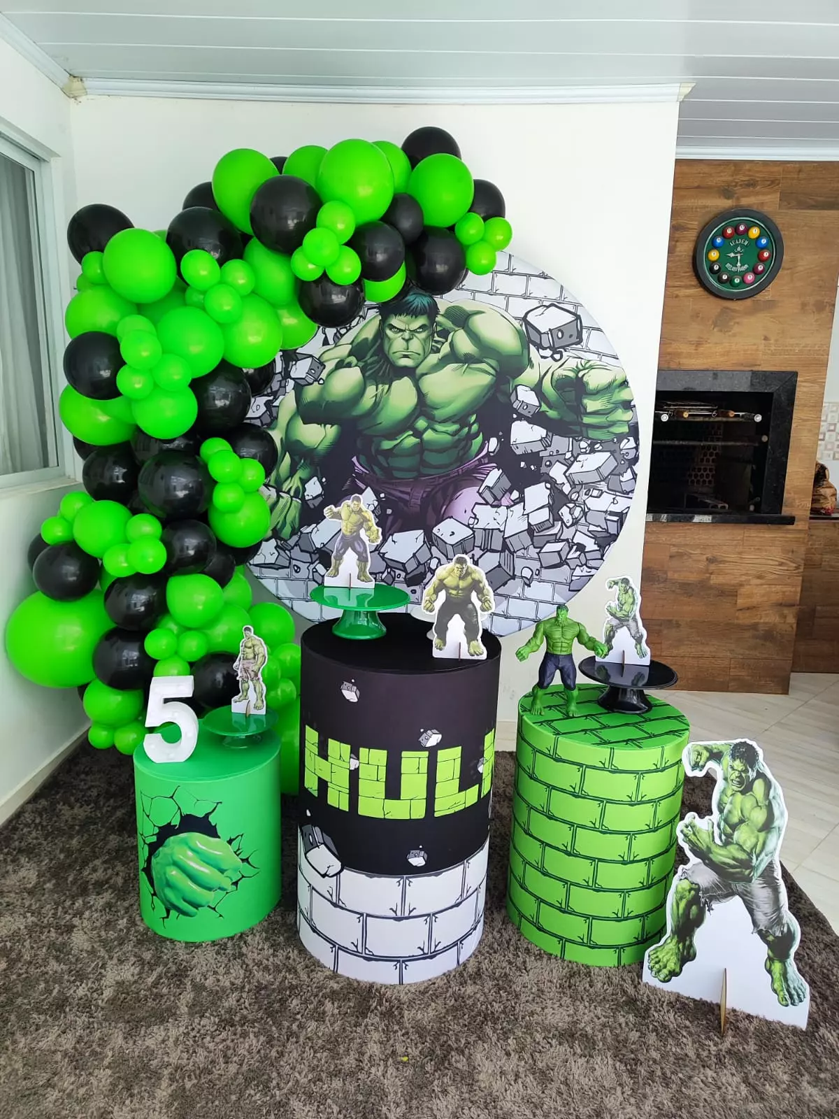 Kit Pegue e Monte - Hulk com Balão