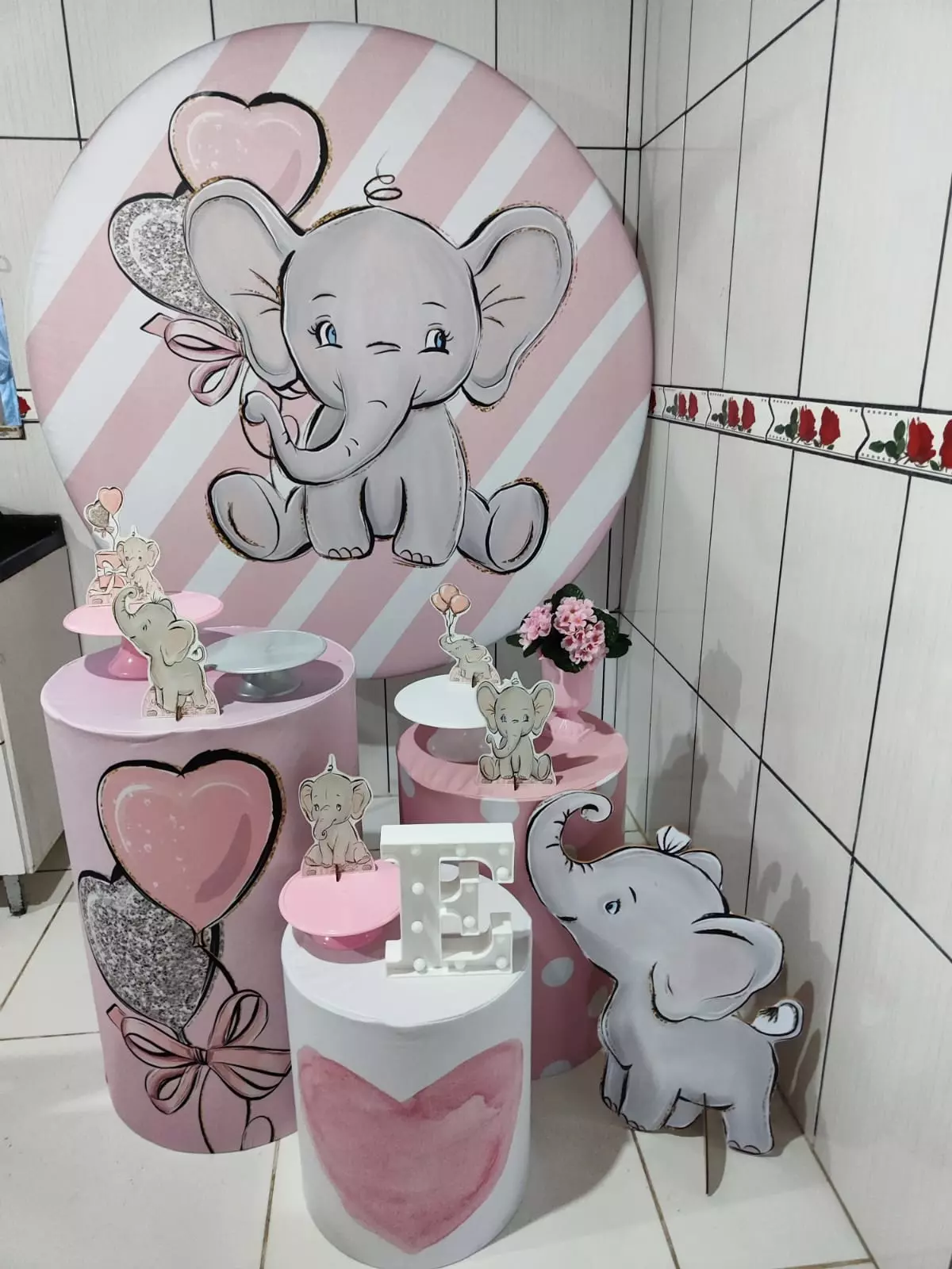 Kit Pegue e Monte - Elefantinho rosa