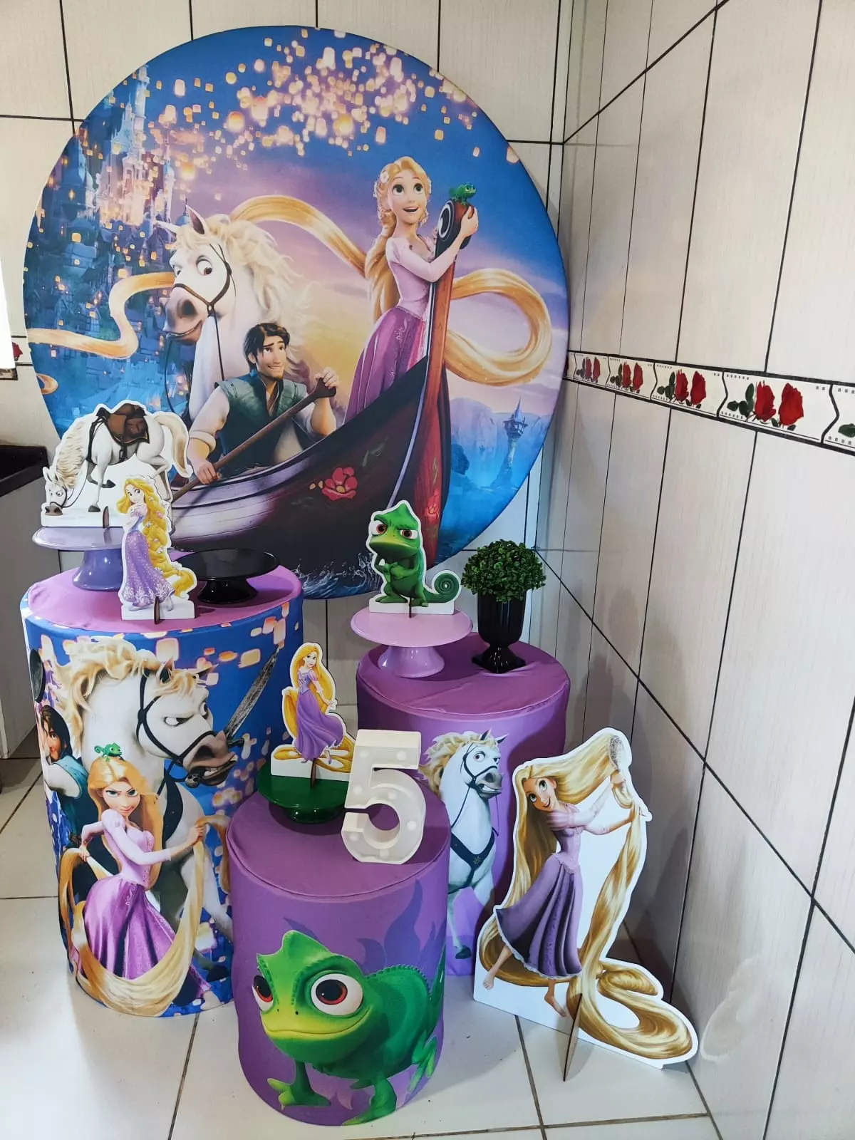 Kit Pegue e Monte - Enrolados - Rapunzel