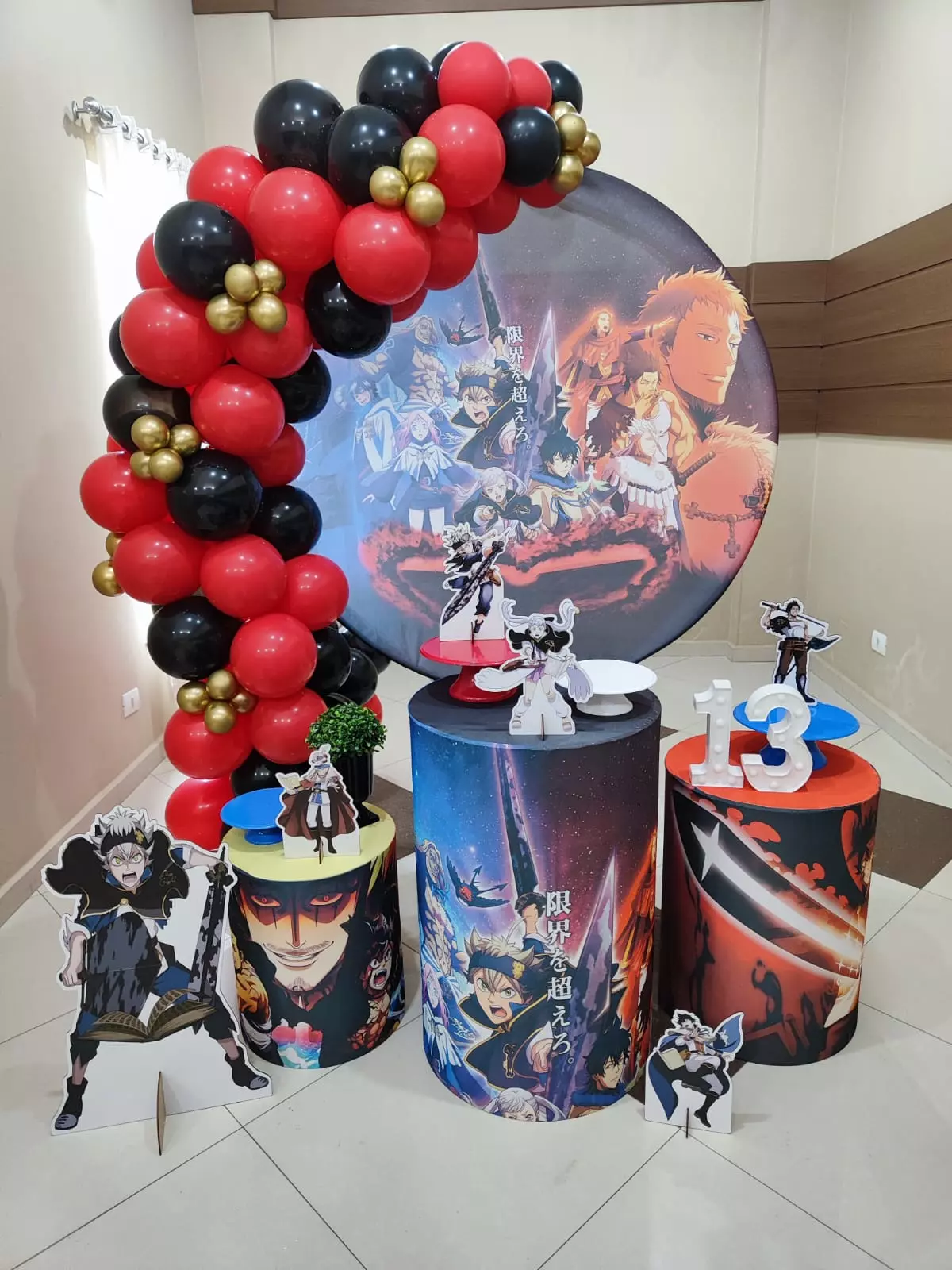 Kit Pegue e Monte - Black clover