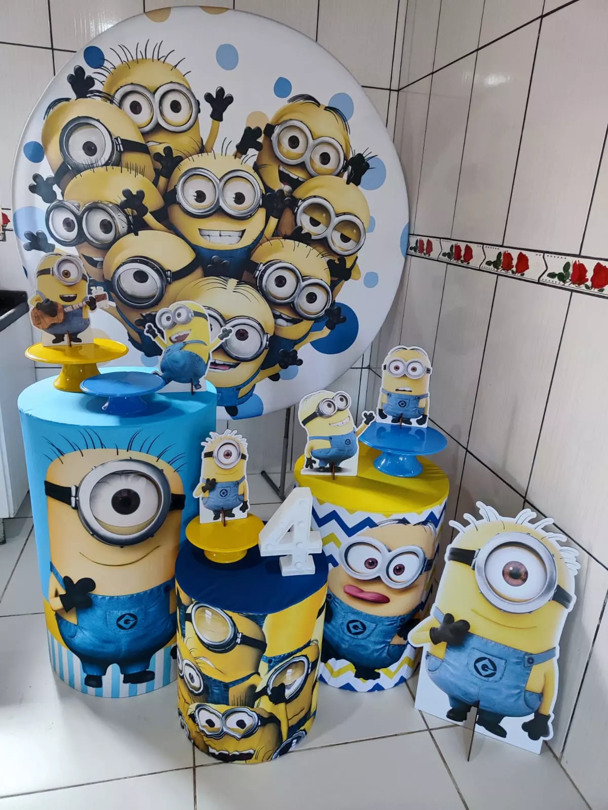Kit pegue e monte - Minions