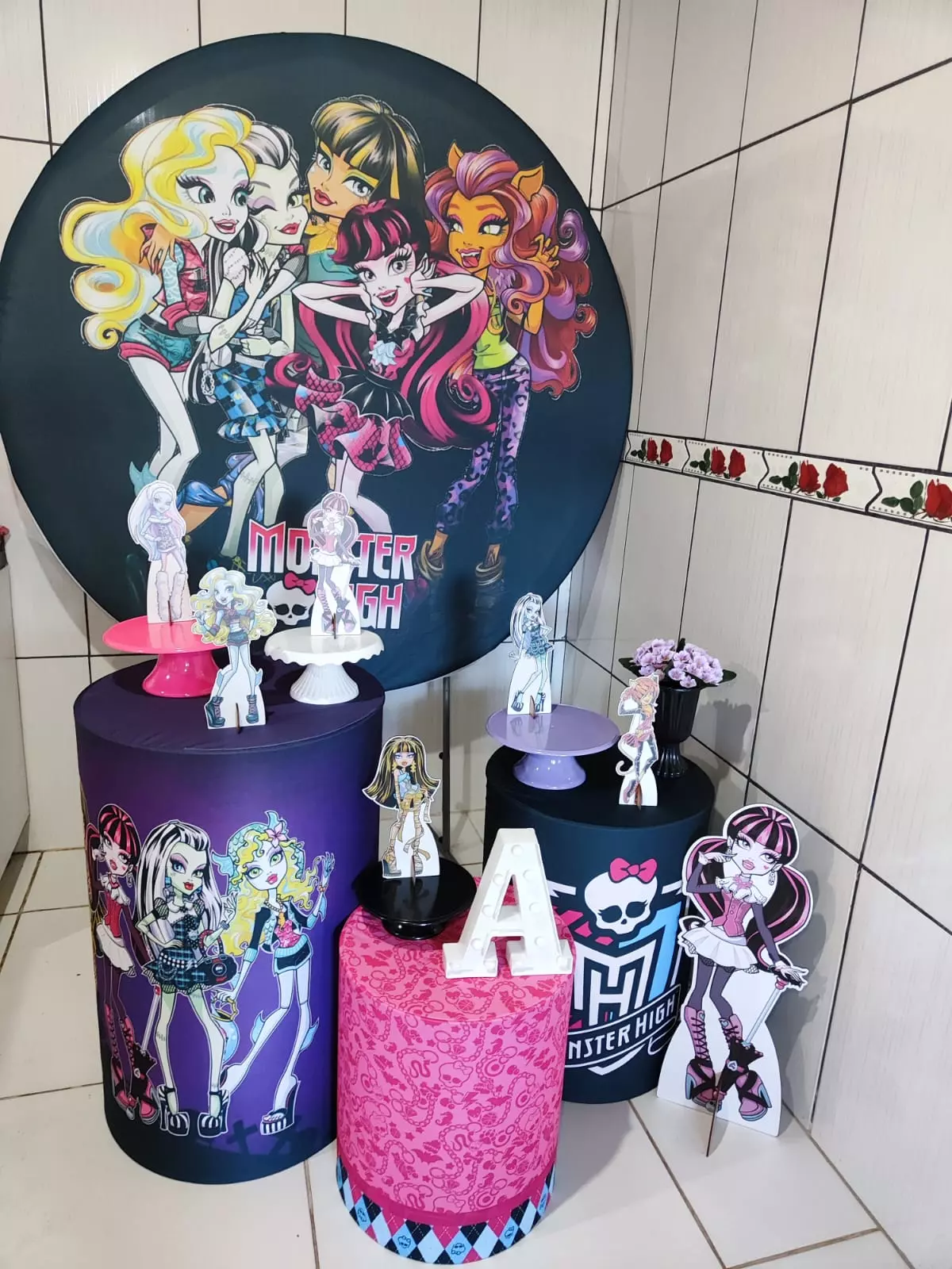 Kit Pegue e Monte - monster high