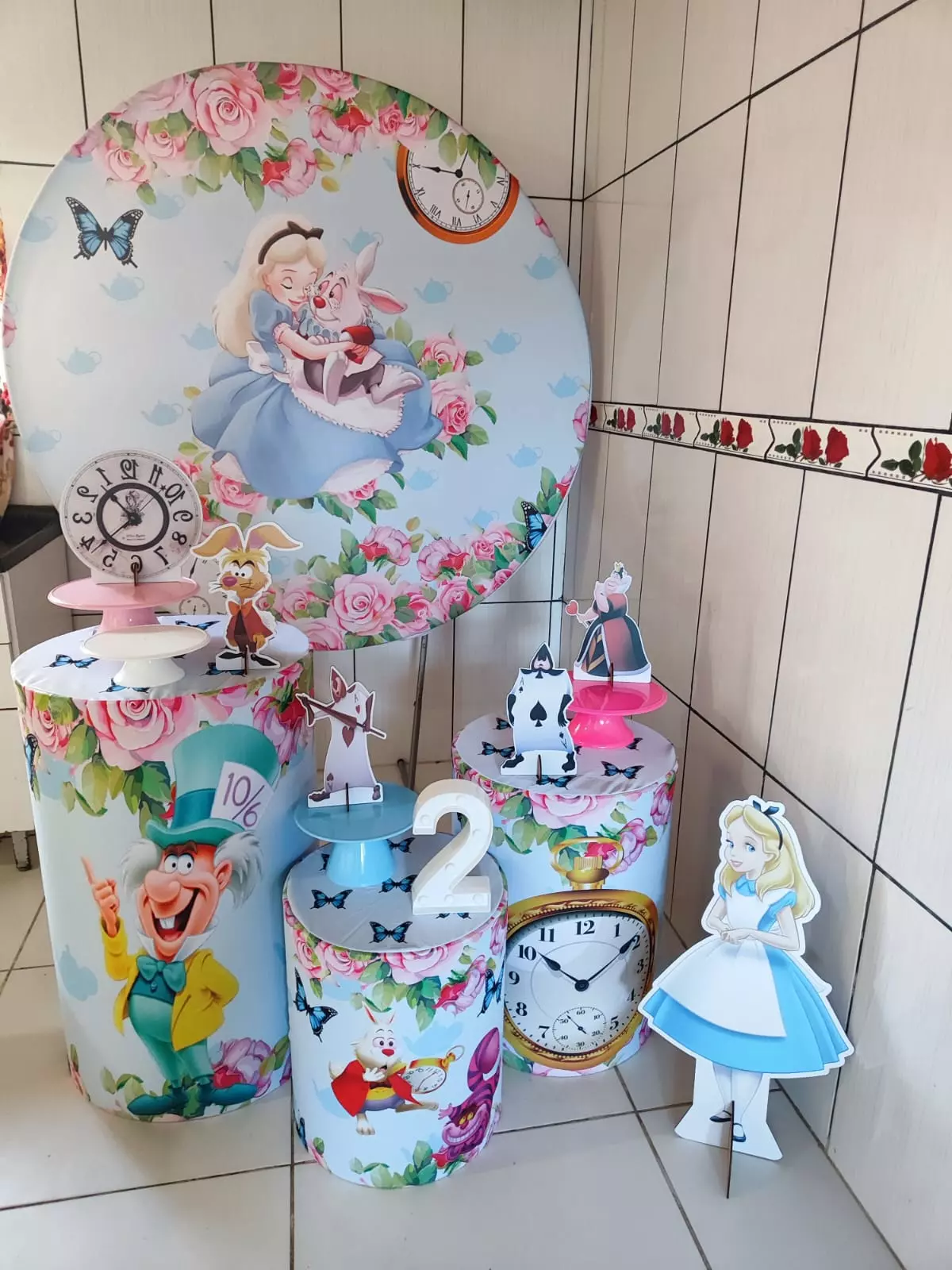 Kit pegue e monte - Alice no País das Maravilhas