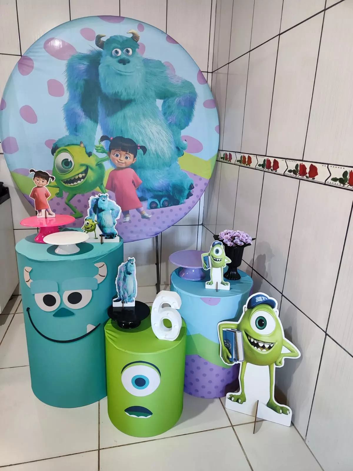 Kit pegue e monte - Monstrons S.A